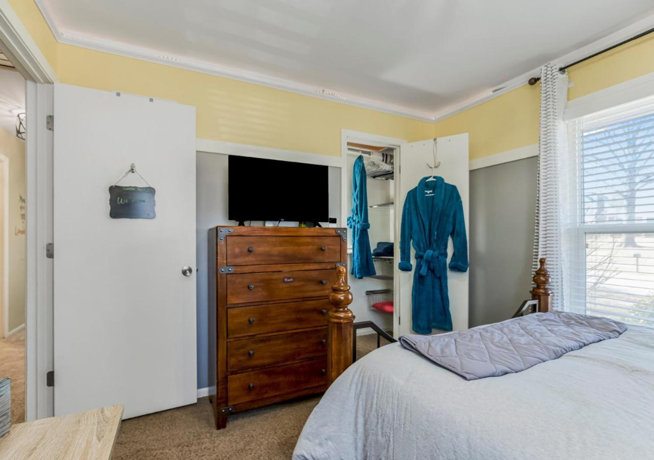 Becky & Marvels 420 Stay - Private Room Kansas City Buitenkant foto